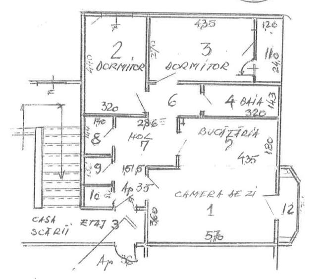 3 camere de vânzare str. Opanez sect.  - 7