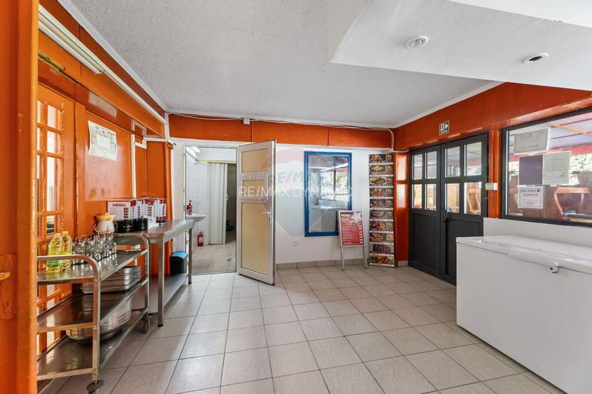 Terasa de vanzare pe strandul Neptun - 12