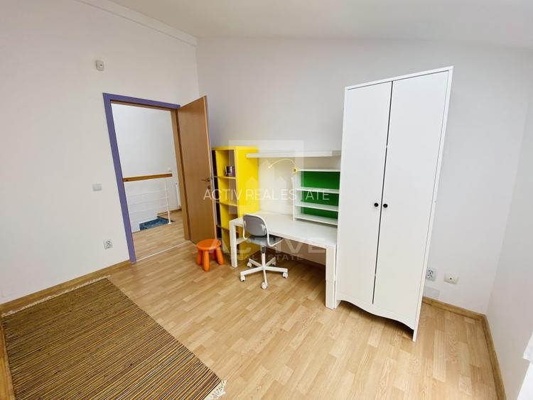 Vila Cu curte proprie || strada privata - 11