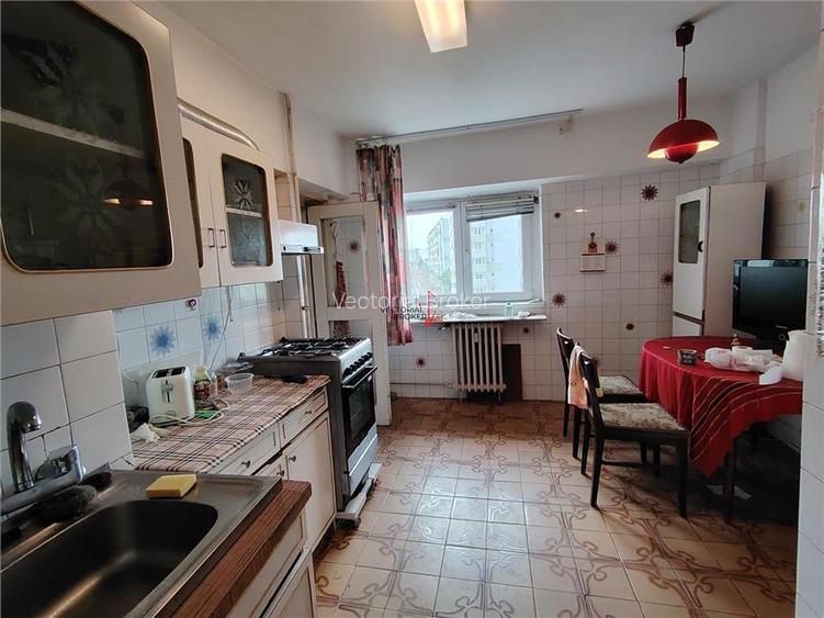 Apartament 3 camere zona Ion Mihalache cu Turda constructie 1984 - 4