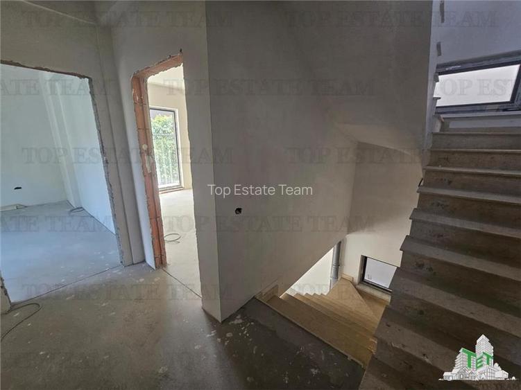 Vila noua 4 camere de vanzare metrou Pacii-sector 6 - 7