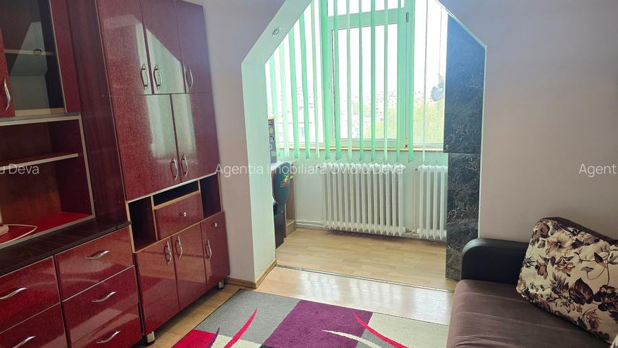 Vand sau inchiriez apartament 2 camere decomandat in Deva, Minerului, etaj 3 - 6