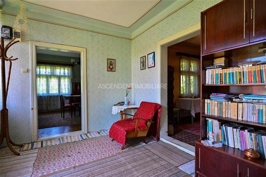 FILM! Proprietate autentica, Bran-Simon, 4.300 mp teren, casa traditionala + ane - 5