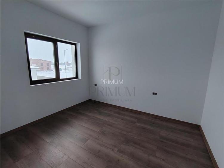 Duplex superb - toate utilitatile - personalizare interioara. - 7