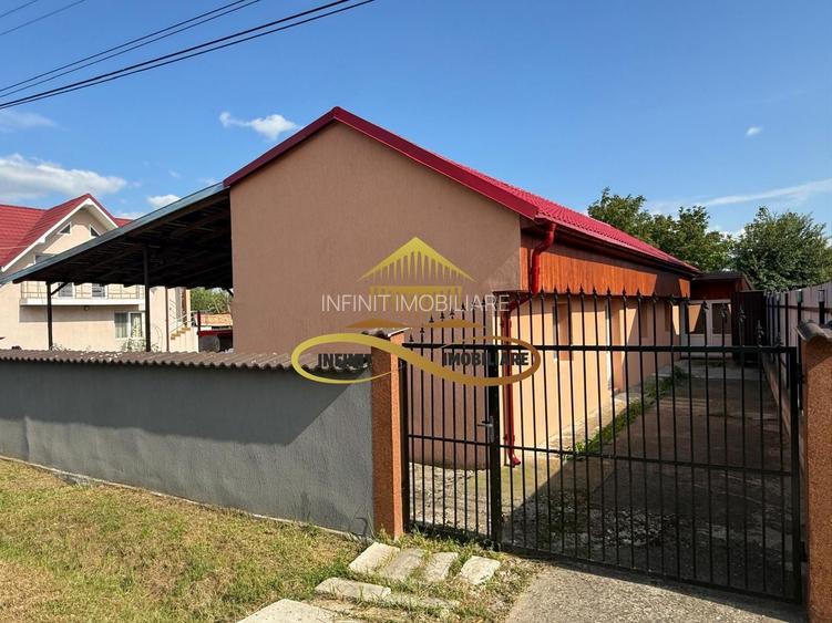 Casa de vanzare in Bacau Saucesti cu potential comercial - 2
