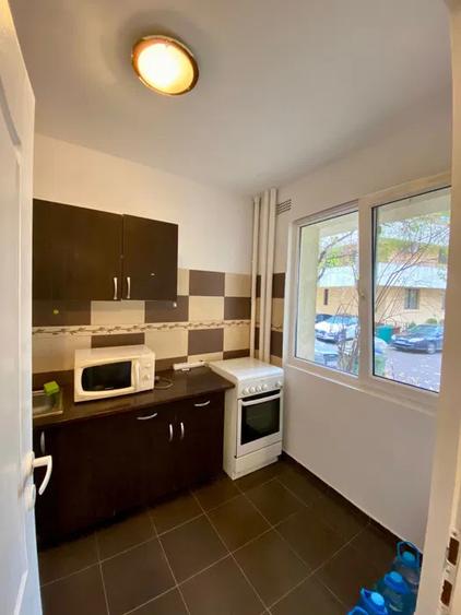 Apartament de 2 camere, 48 mp, recent recondiționat, utilat, zona Domenii