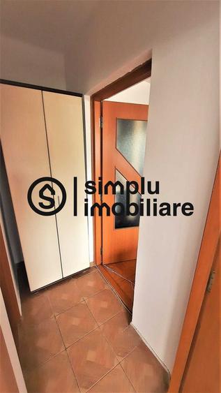 2 camere, etaj 1, centrala, cofetaria Parc - 400 Euro