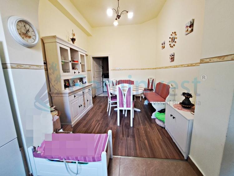 Apartament la casa cu 4 camere, zona centrala, Oradea, Bihor