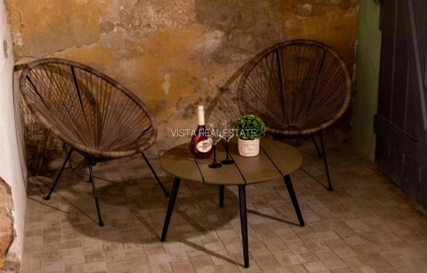 Afacere regim hotelier, doua unitati,  zona Piata Unirii-Brasov - 16