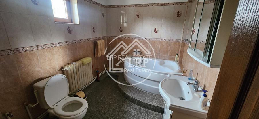 [DOMENIU PRIVAT] Vilă deosebita în Inima Orașului Voluntari | Teren 2.500 mp | - 20