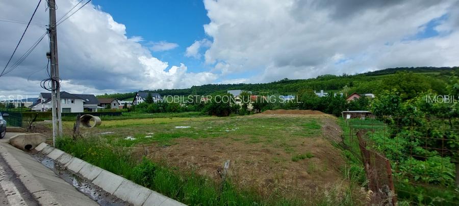 De vanzare 1250 mp teren intravilan cu utilitati in Corunca - 3