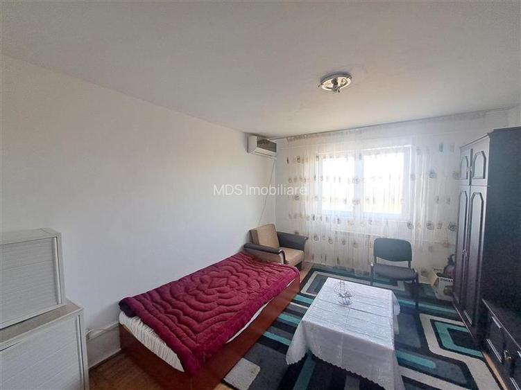 Garsoniera zona Dorobantilor! - 2