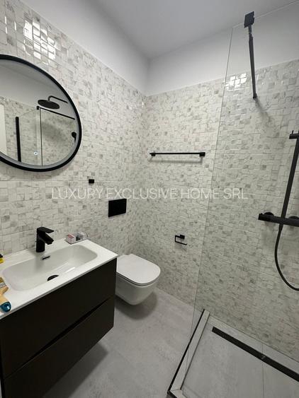 Iancu  Nicolae. 3 camere super lux - 9