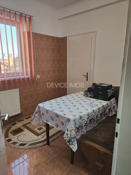 Garsoniera in vila decomandata --renovata -etaj 1 - 5