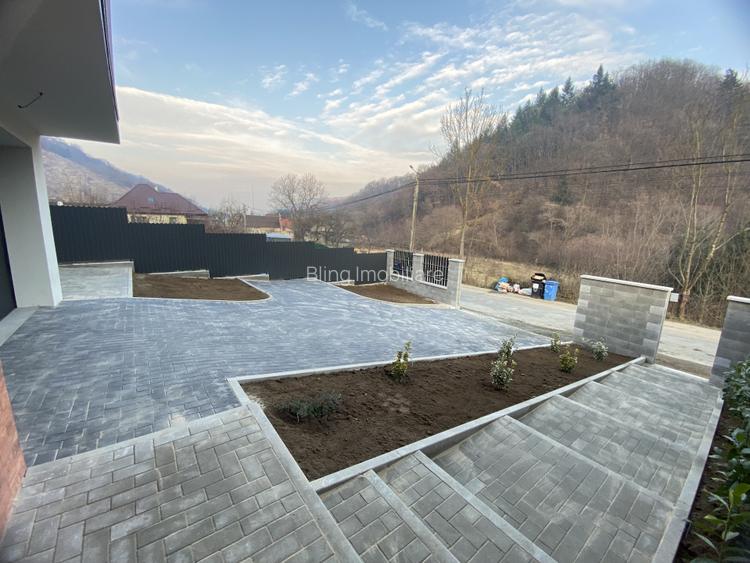 Duplex de vanzare, 195 mp utli, Garaj , zona Tauti  - 16