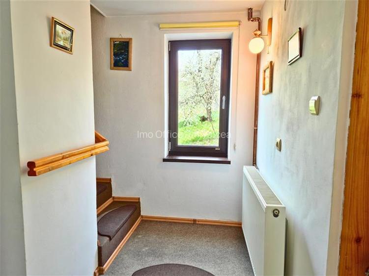 CASA LA VLADESTI - OAZA DE LINISTE APROAPE DE ORAS - 9