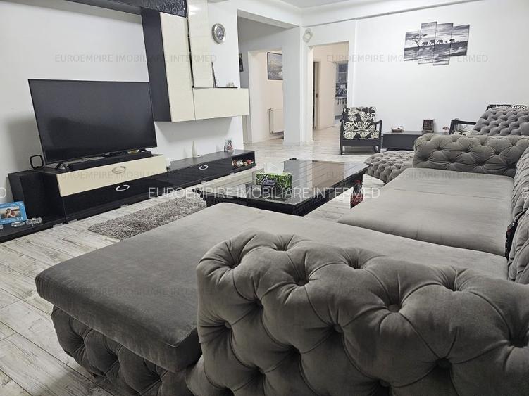 De vanzare bloc P+3E  zona Primo - 2