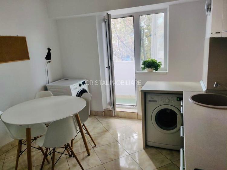 De inchiriat 2 camere decomandat, vedere Dambovita, 2 AC,  Unirii - Timpuri Noi - 3