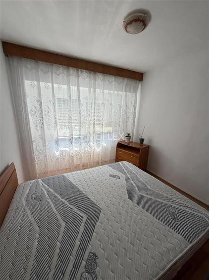 Apartament 3 camere, zona Aula Universitatii - 3