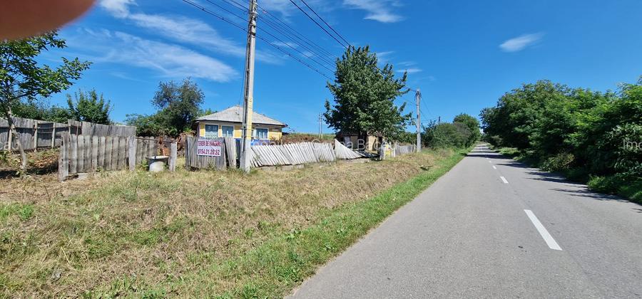 Casa+teren 1.626 mp loc Zapodia- Traian-40 m deschidere la strada - 2