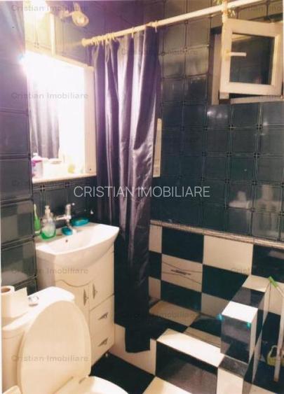 Vila DEOSEBITA, D+P+2, zona Ultracentrala - 11