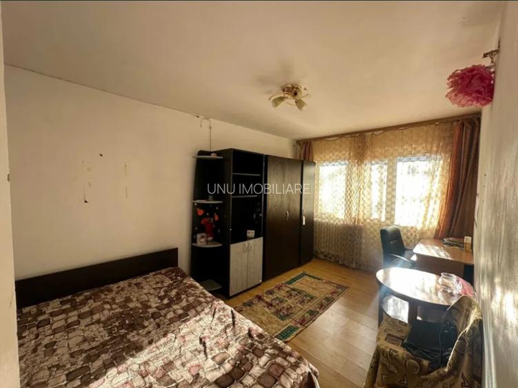 PODU ROS - COLEGIUL EMIL RACOVITA - 3 CAMERE DECOMANDAT - BLOC FARA RISC SEISMIC - 5