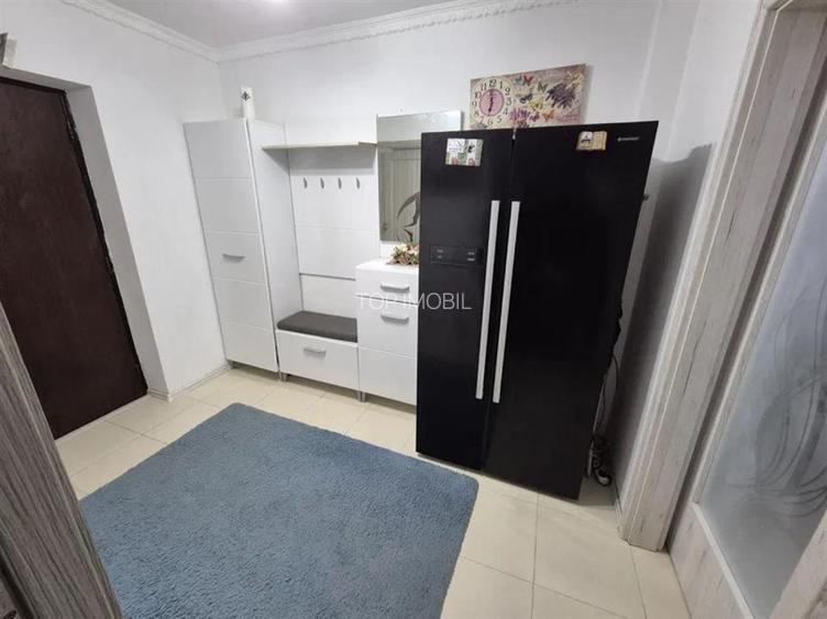 Apartament 3 camere semidecomandat, Podu Ros - Liceul Racovita - 7