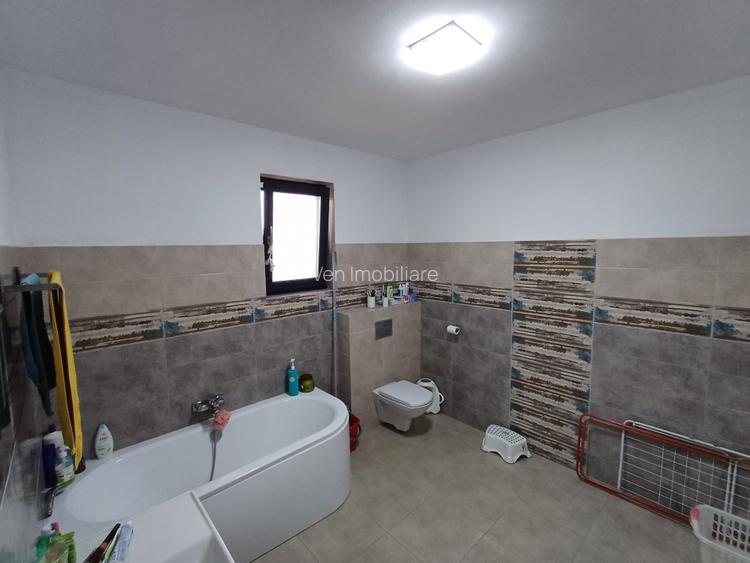 Casa individuala, teren 940mp,140mp utili, zona Unirea - 8