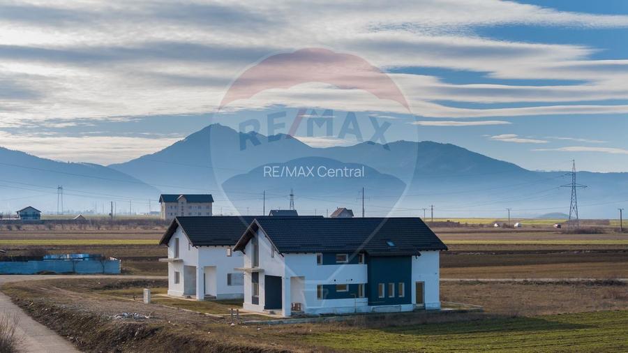 COMISION 0%! Casă noua cu 5 camere de vânzare in Tarlungeni - 24