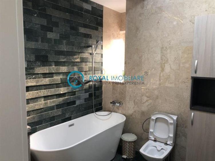 Royal Imobiliare - Inchiriere Apartament Penthouse cu 3 camere zona 9 Mai - 11
