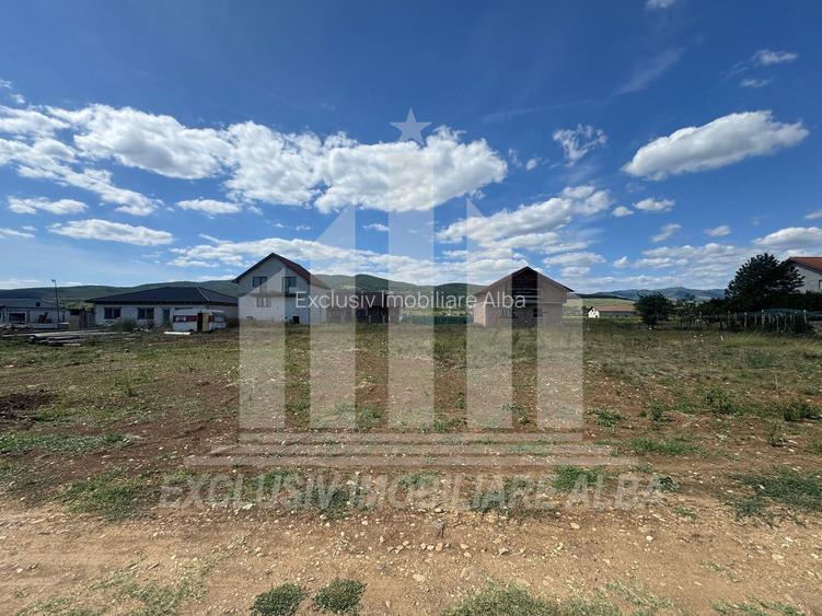 Teren intravilan | 440 mp | 18 ml deschidere | Micesti - 2