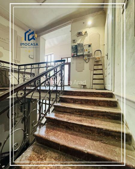 De vanzare Apartament de renovat 4 camere generoase Central Arad - 4