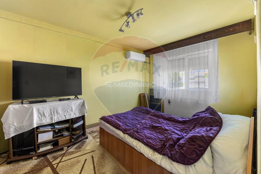 Apartament cu 3 camere de vânzare - zona Aurel Vlaicu - 2