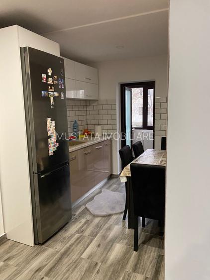 - Apartament 2 camere La Cheie, Totul Nou Progresu, etaj 1 - 4