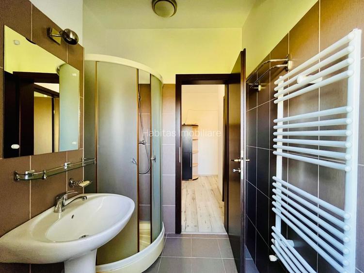 Apartament cu 3 camere și terasă panoramică| Centru • 0% comision - 12