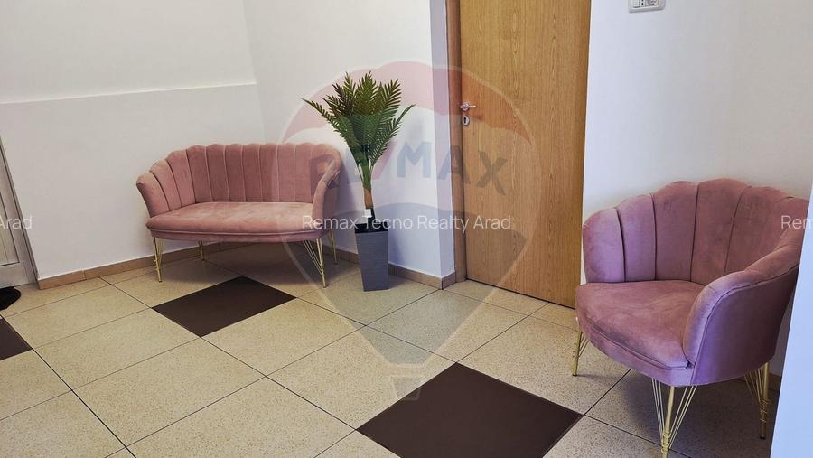 Scaun /camera de inchiriat-salon de infrumusetare (zona centrala) - 8