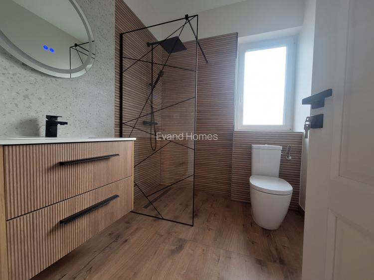 Duplex spatios cu 4 camere in Dumbravita -semineu- la 3 minute de Primarie - 4