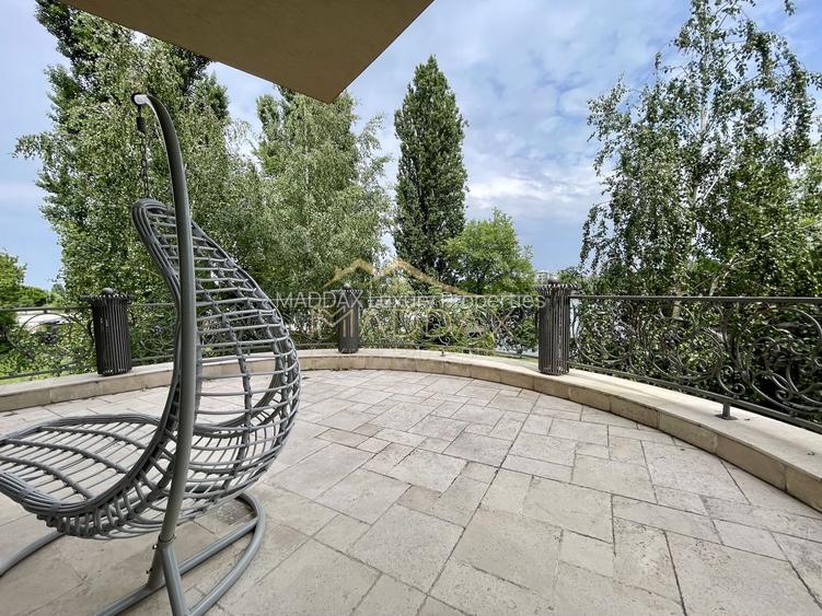 Impressive Villa *1500 SQM usable* 2613 SQM land / Open to the lake - 20