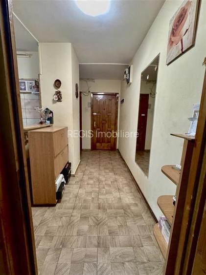 Apartament cu 3 camere , 2 bai si parcare -Profi Tractoru - 6