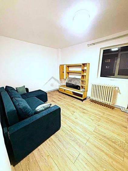 Apartament 3 camere pacurari etajul 2 - 4
