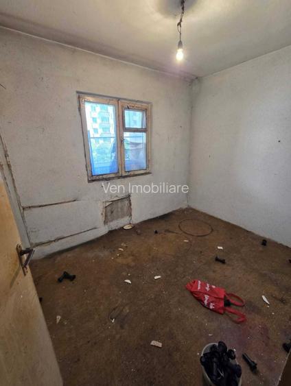 Apartament 4 camere etaj 1 str Rodnei - 2