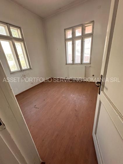 spatiu comercial - COMARNIC - 9