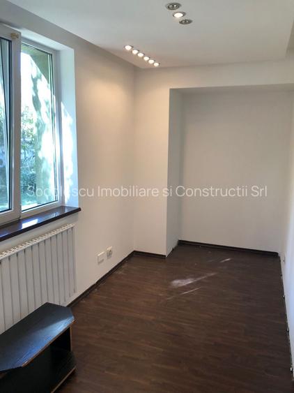 Casa zona Cetatii de locuit sau birouri - 17