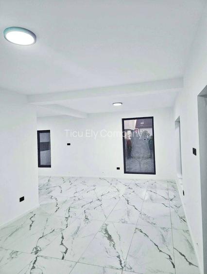 Vindem vila in Navodari zona de case - 4