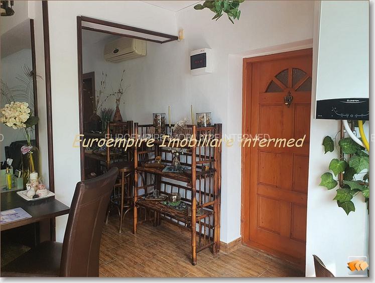 Pensiune 14 camere de vanzare zona Eforie Nord - 13