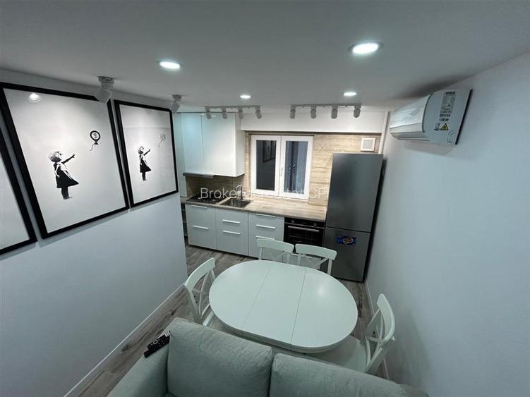 INCHIRIERE APARTAMENT 3 CAMERE ZONA PIATA SF. VINERI – UNIRII SECTOR 3 - 6