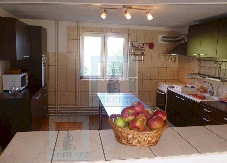 Pensiune 17 camere - zona Bran - 9