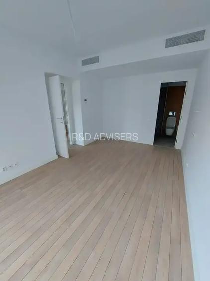 Apartament 3 camere nou lux/ 13 Septembrie /parcare inclusa/Comision 0 - 4