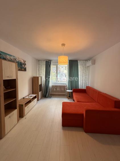 Garsoniera 5 min Metrou - decomandata - Bloc Reabilitat - 3