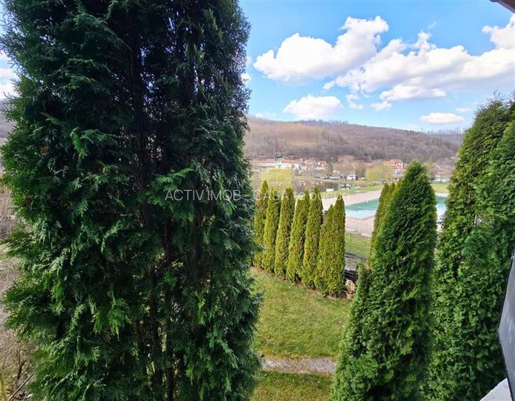 Resita Casa cu Teren Drept 500 Mp retrasa la marginea padurii - 35